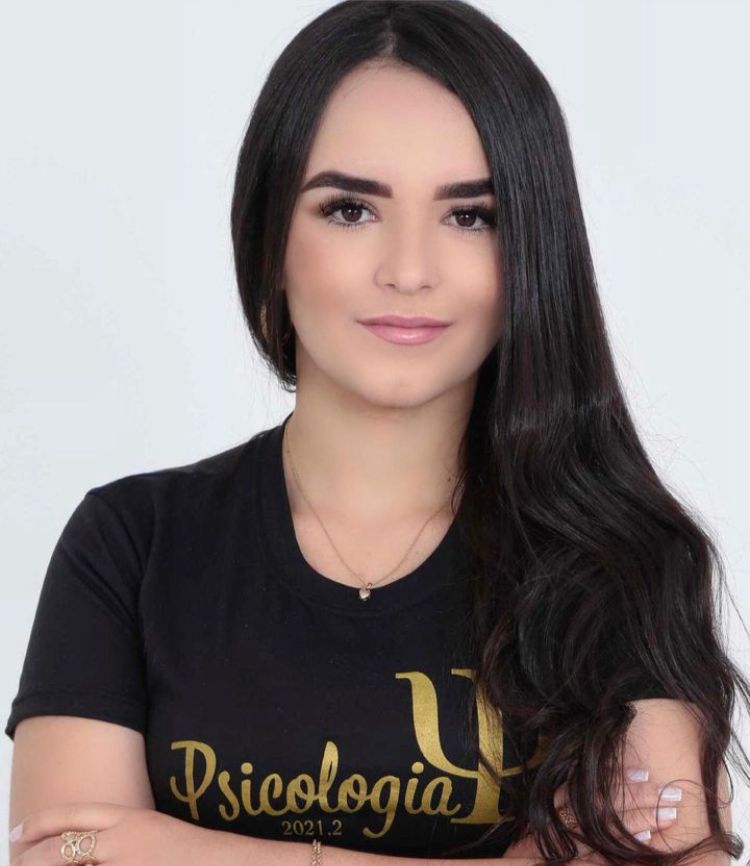 Naiara Fagundes  CRP-04/68603