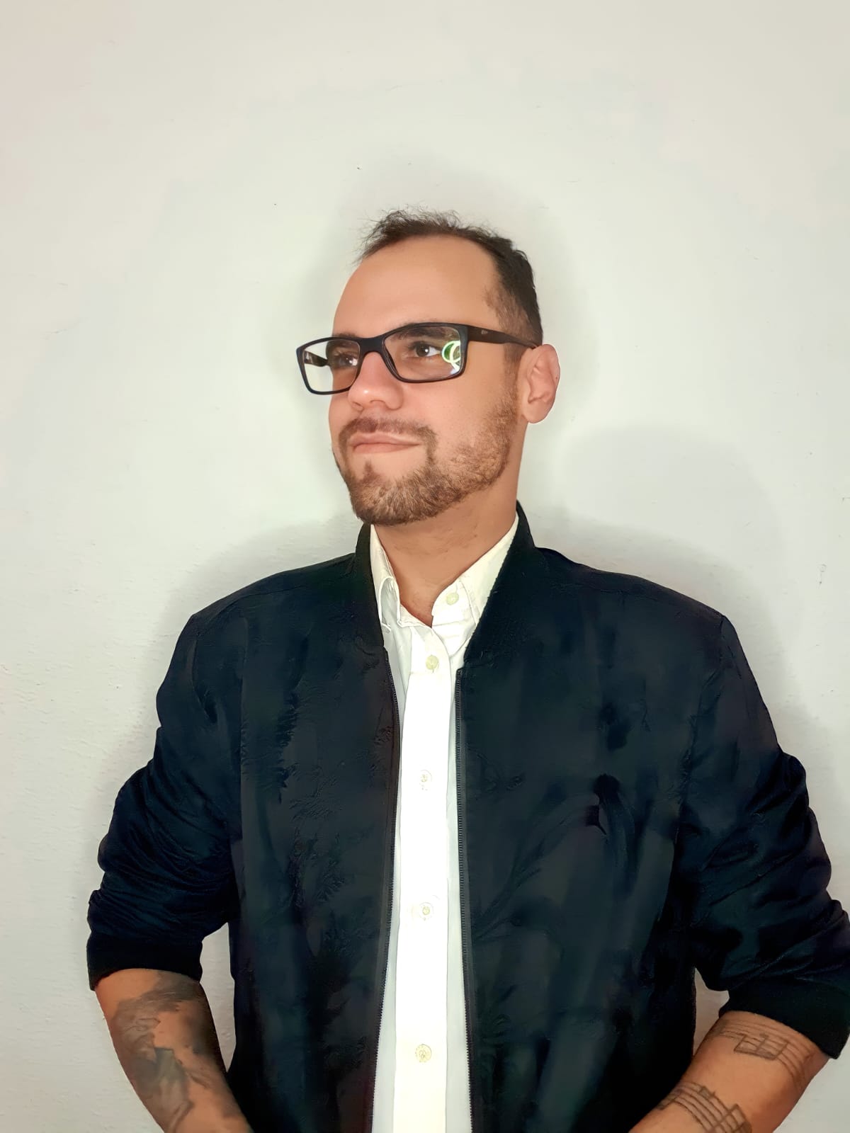  Alex Guimarães CRP: 06/134308